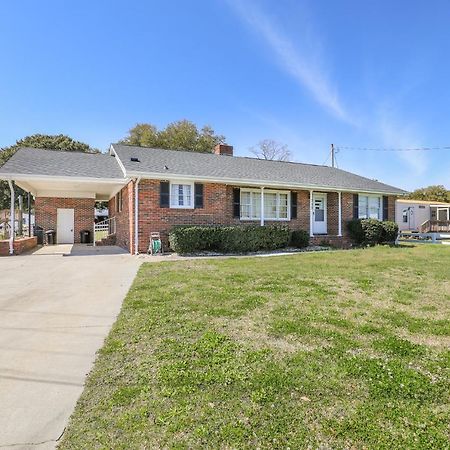 Spacious Home With Waterfront View-Welcome Pets Sneads Ferry 外观 照片