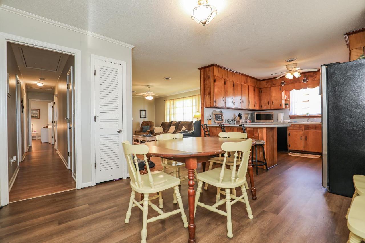 Spacious Home With Waterfront View-Welcome Pets Sneads Ferry 外观 照片