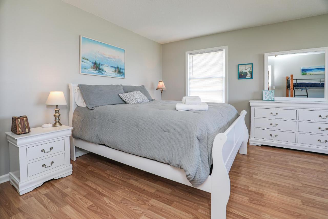 Spacious Home With Waterfront View-Welcome Pets Sneads Ferry 外观 照片