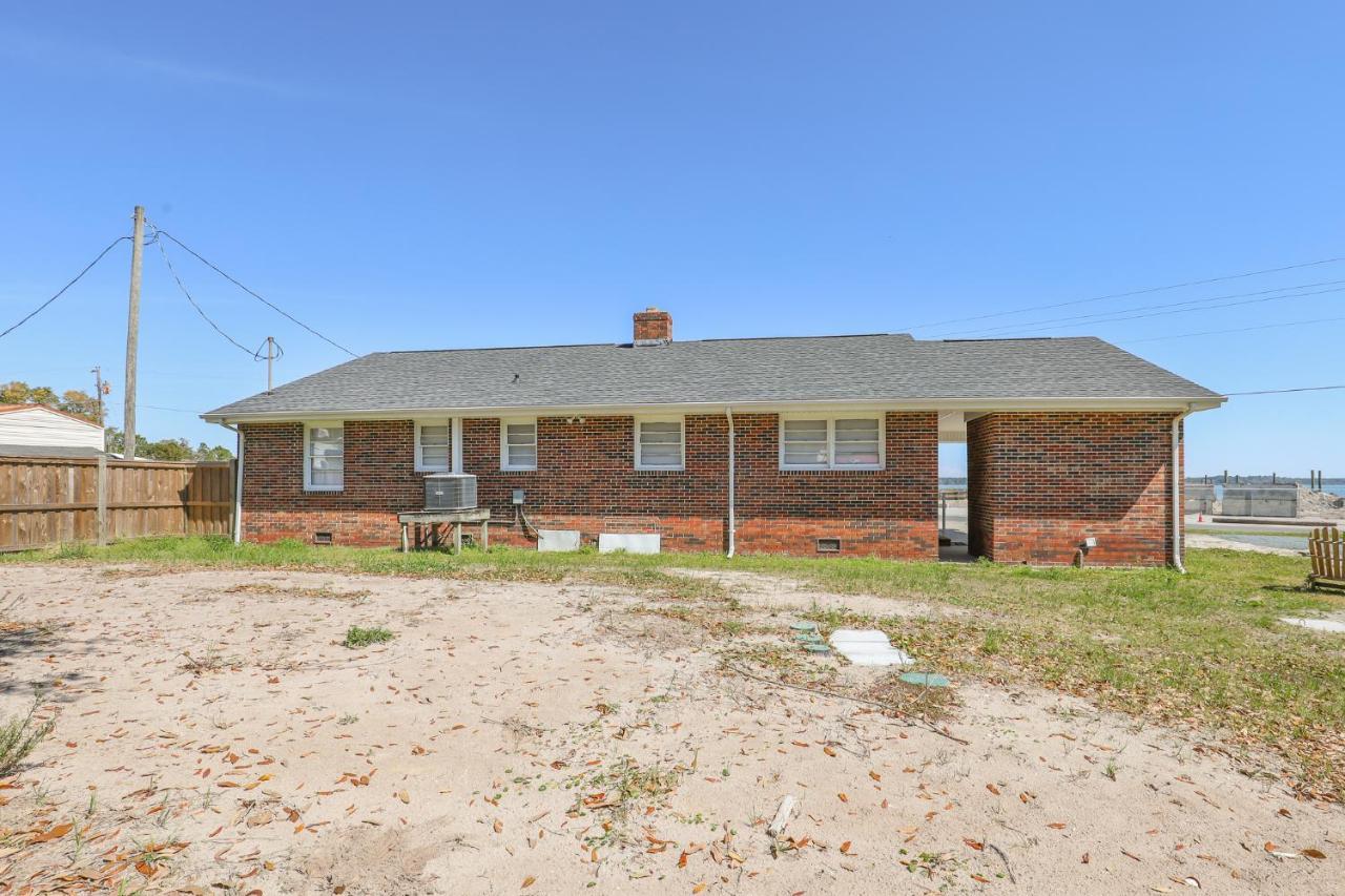 Spacious Home With Waterfront View-Welcome Pets Sneads Ferry 外观 照片