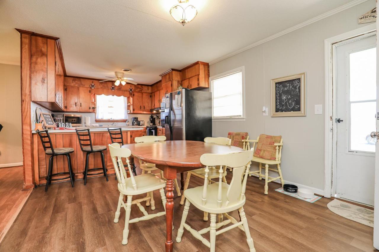 Spacious Home With Waterfront View-Welcome Pets Sneads Ferry 外观 照片