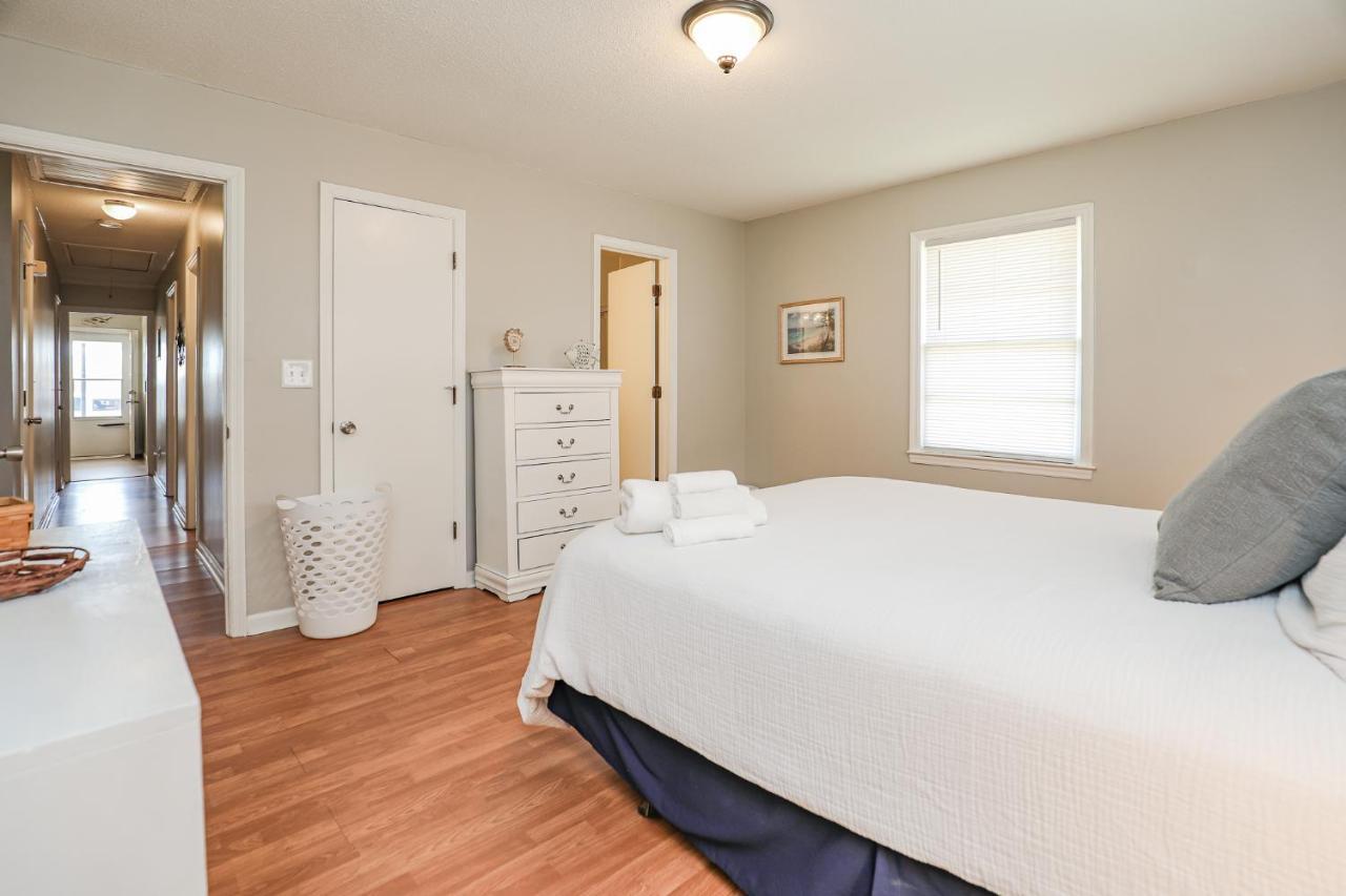 Spacious Home With Waterfront View-Welcome Pets Sneads Ferry 外观 照片