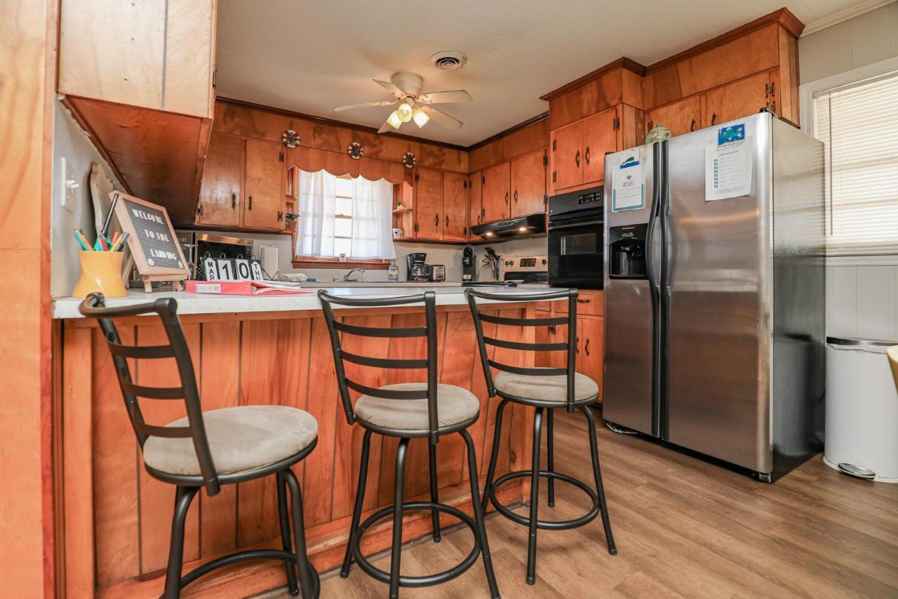 Spacious Home With Waterfront View-Welcome Pets Sneads Ferry 外观 照片