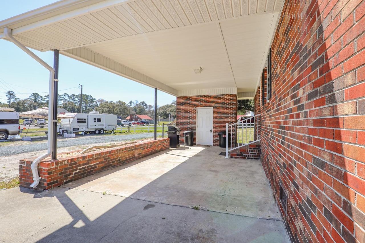 Spacious Home With Waterfront View-Welcome Pets Sneads Ferry 外观 照片