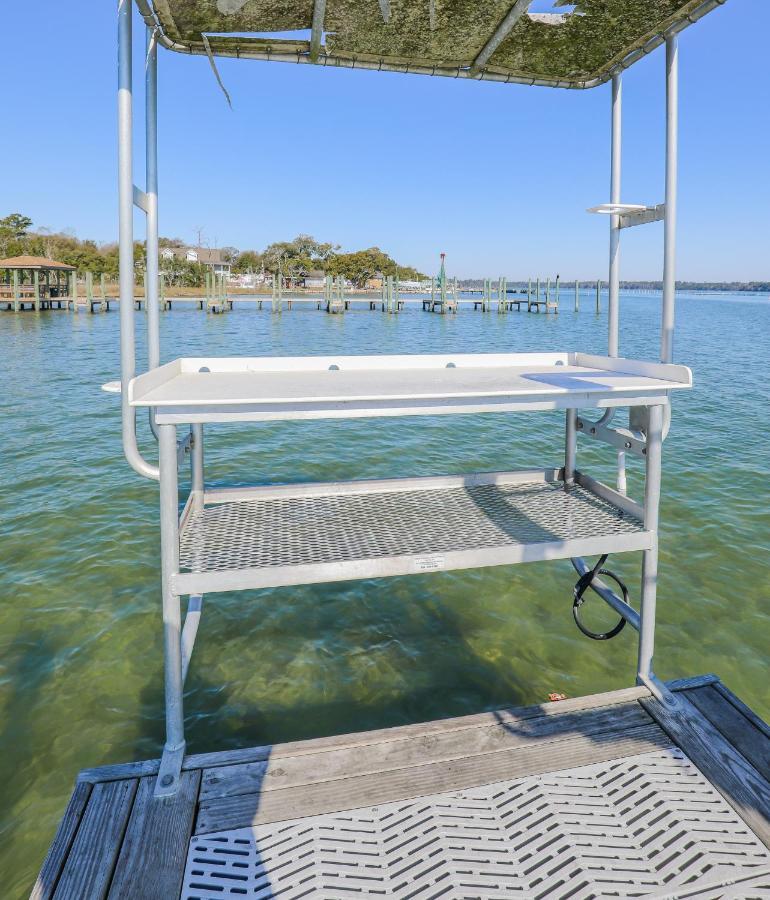 Spacious Home With Waterfront View-Welcome Pets Sneads Ferry 外观 照片