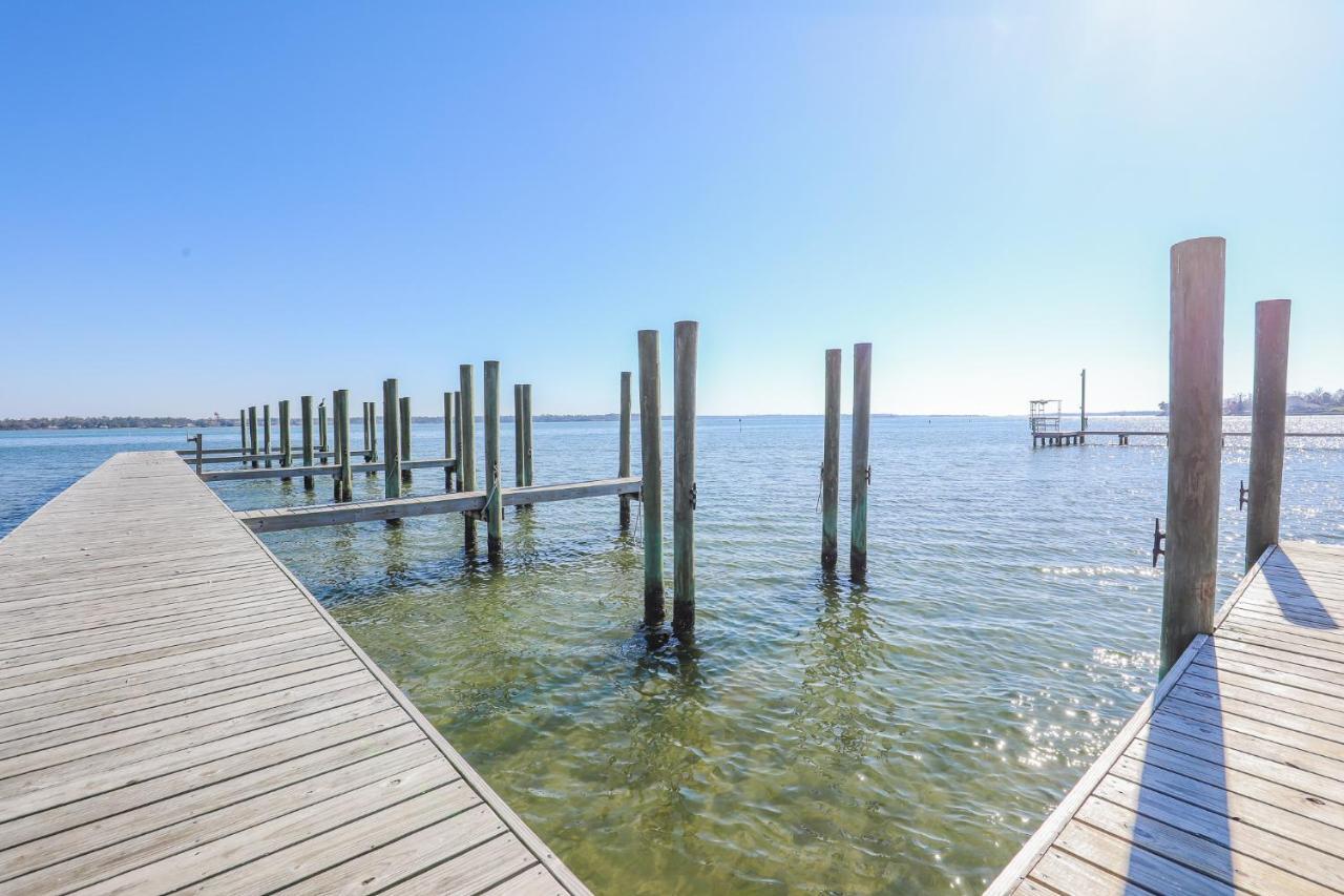 Spacious Home With Waterfront View-Welcome Pets Sneads Ferry 外观 照片