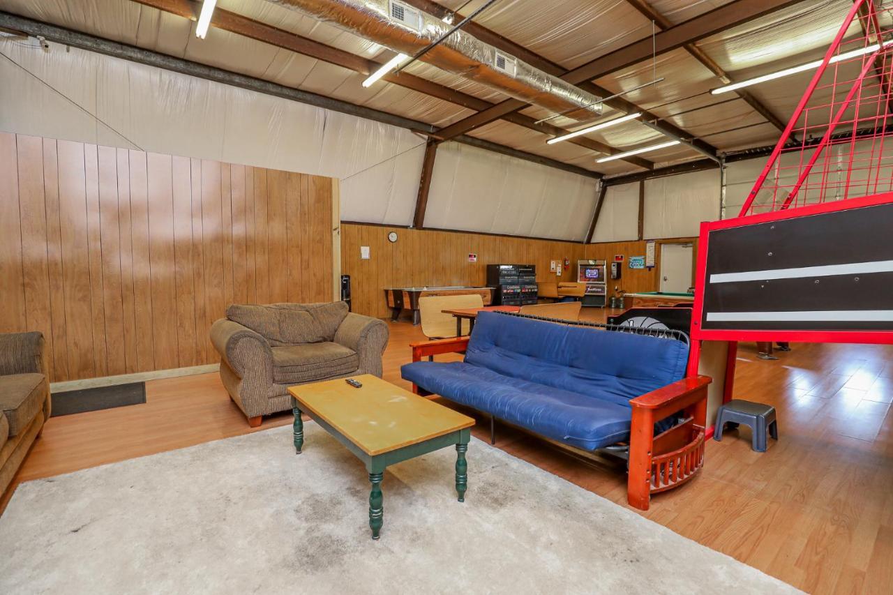 Spacious Home With Waterfront View-Welcome Pets Sneads Ferry 外观 照片